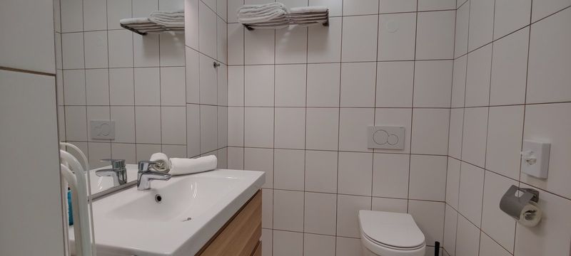 Seewinkel Doppelzimmer: Badezimmer
